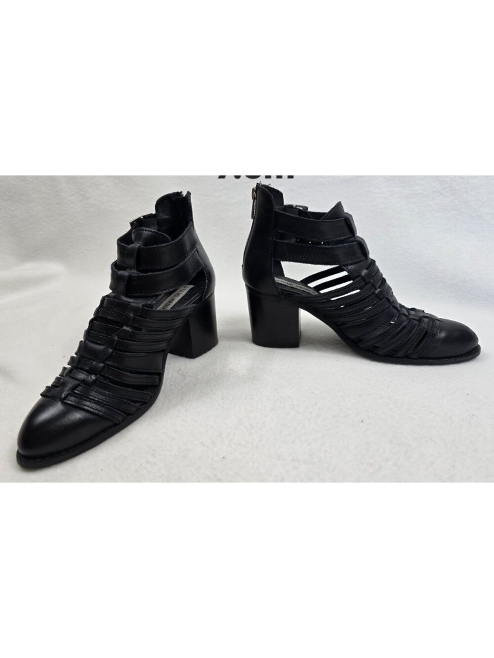 Steve Madden Size 7.5 Y2K Black Strappy Heeled Sandals Leather
